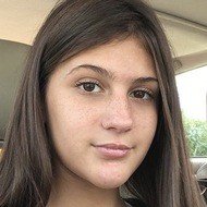 Jenny Popach, 17 (TikTok明星)