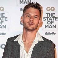 Jeremy Irvine, 33 (Attore di film)