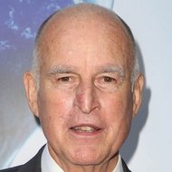 Jerry Brown, 85 (Chính trị gia)