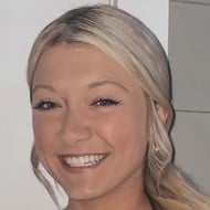 Jess Miller, 27 (Estrella de TikTok)