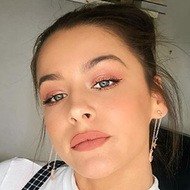 Jessica Edwards, 27 (YouTube Star)