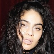 Jessie Reyez, 33 (流行歌手)