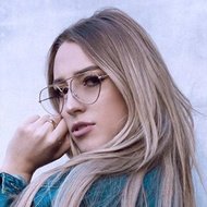 Jessie Sims, 30 (Instagram Star)