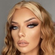 Jessy Volk, 17 (TikTok Star)