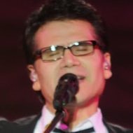Jesús Adrián Romero, 59 (Cantante di musica mondiale)