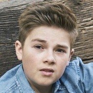 Jet Jurgensmeyer, 19 (电视演员)
