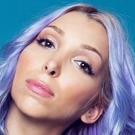 Jewel Restaneo, 34 (流行歌手)