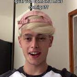 Jhuan Vieira, 22 (TikTok明星)