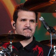 Jimmy Bower, 57 (Baterista)