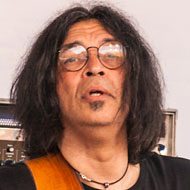 Jimmy Haslip, 73 (Басист)