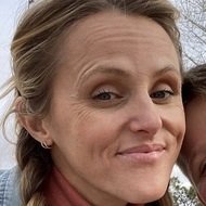 Jinger Olinselot, 40 (YouTube Star)