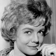 Joanna Barnes (1934 - 2022) (TV-actrice)