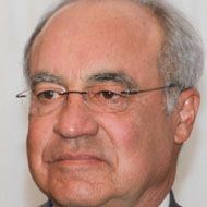 Joe Baca, 77 (Chính trị gia)
