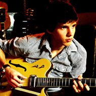 Joe Brooks, 38 (Cantante pop)