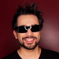 Joe Penna, 36 (Guitarist)