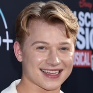 Joe Serafini, 26 (Attore TV)