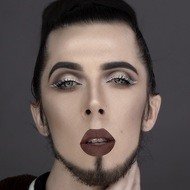 Johann Steffens, 34 (化妆师)