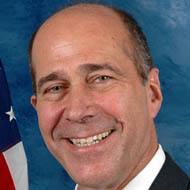 John Hall, 77 (Chính trị gia)