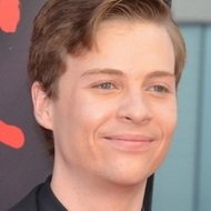 John Karna, 32 (Diễn viên truyền hình)