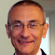John Podesta, 76 (Politiker)