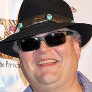 John Popper, 56 (摇滚歌手)