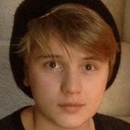 John-Robert Rimel, 25 (流行歌手)