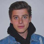 John Stewart, 25 (TikTok明星)