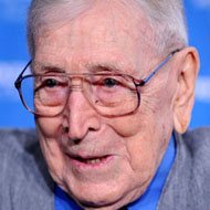 John Wooden (1910 - 2010) (籃球教練)
