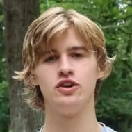 Johnny Shuck, 21 (TikTok明星)