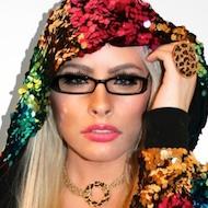 Johnnyboyxo, 34 (流行歌手)