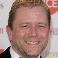 Jon Culshaw, 57 (Komiek)