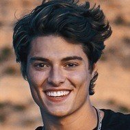 Jon Dretto, 27 (Cantante de Rock)