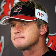 Jon Gruden, 60 (Coach de football)
