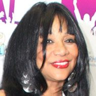 Joni Sledge (1956 - 2017) (Cantante pop)