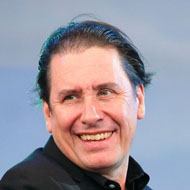 Jools Holland, 66 (Пианист)