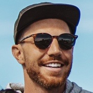 Jordan Kahana, 38 (Estrella de Instagram)