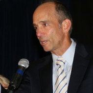 Joseph Mercola, 69 (醫生)