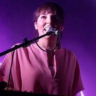 Josephine Vander Gucht, 35 (流行歌手)