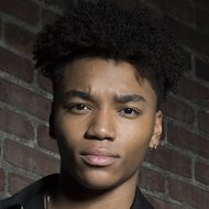 Josh Levi, 25 (Pop Zangers)