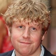 Josh Widdicombe, 40 (喜剧演员)
