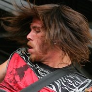 Joshua Olds, 42 (貝斯手)