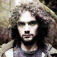 Josiah Everhart, 38 (Chanteur folk)