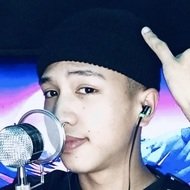 JR Navarro, 24 (TikTok明星)