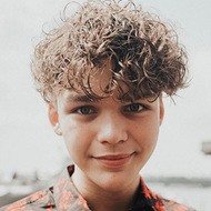 JR Stuber, 22 (Star d'Instagram)