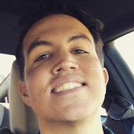 JTSuits, 34 (YouTube明星)