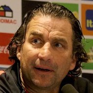 Juan Antonio Pizzi, 57 (Fußballtrainer)