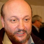 Juan Campanella, 64 (Director)