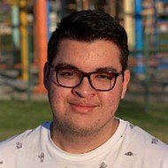 JuanJuegaJuegos, 25 (YouTube Star)