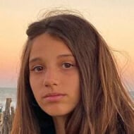 Julia Cremaschi, 18 (TikTok Star)