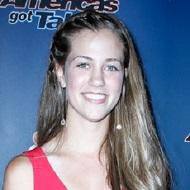 Julia Goodwin, 25 (Popsänger)